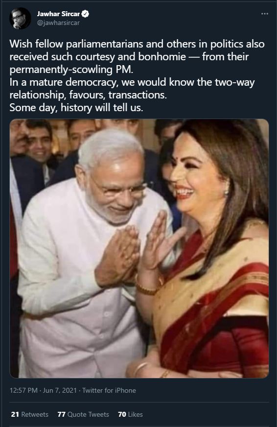 Nita Ambani Porn Videos - Photo Of PM Modi Bowing To Nita Ambani Is Morphed | BOOM