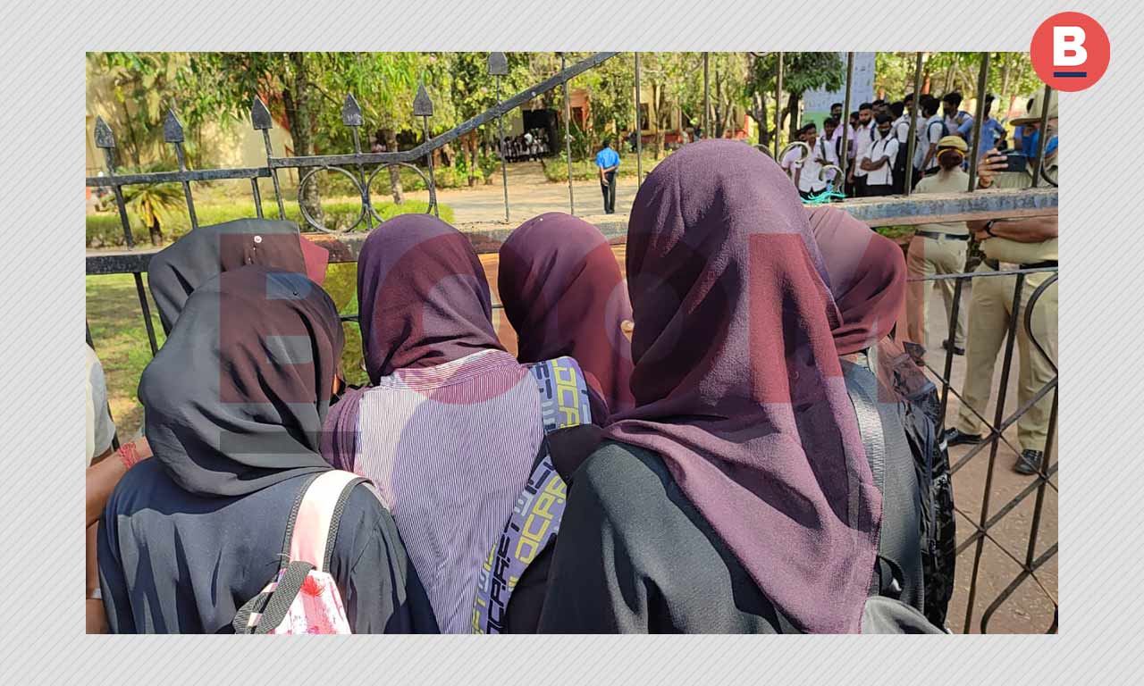 Hijab Row In Karnataka: Larger High Court Bench To Hear Pleas | BOOM