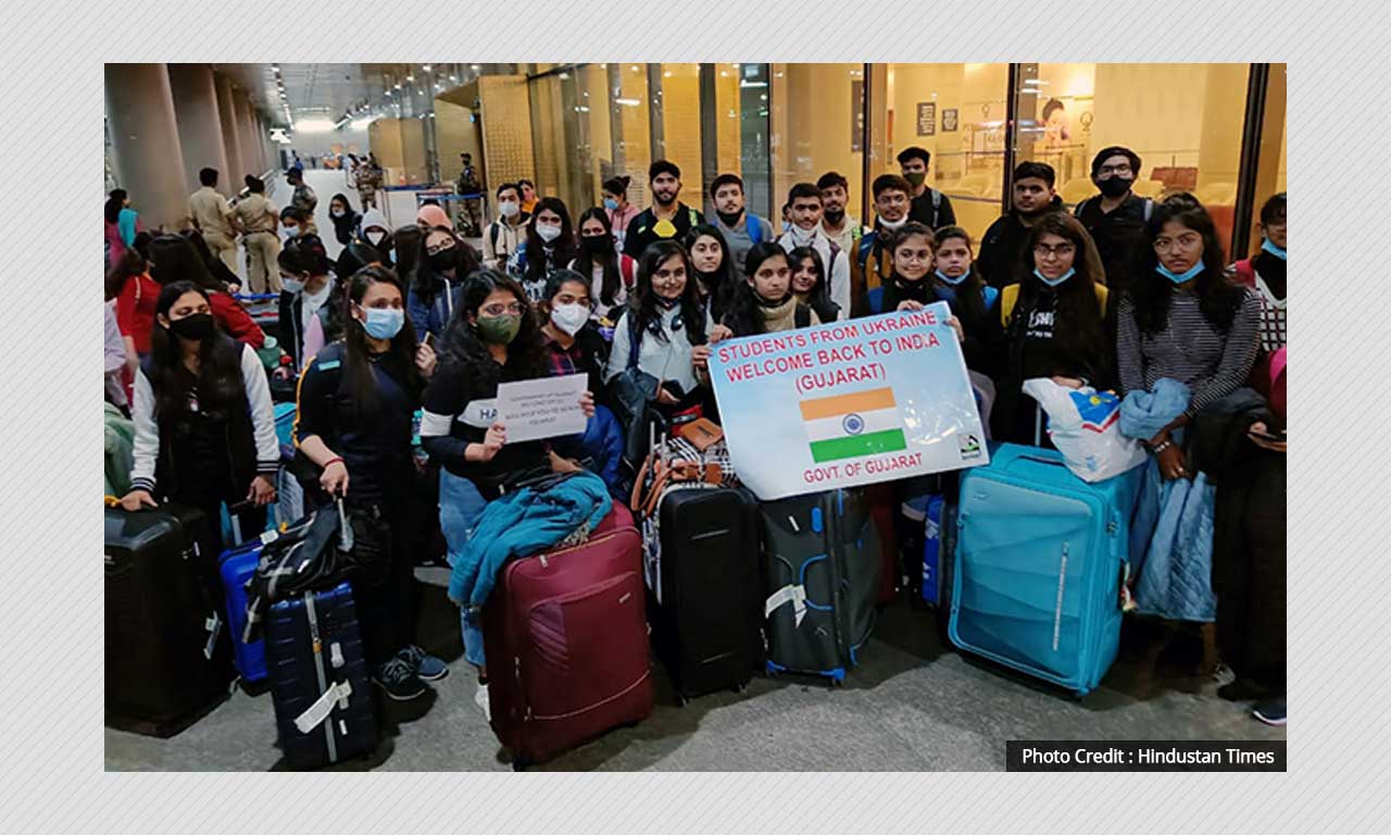 Flight By Flight, Indian Students Return Home As Russia-Ukraine Crisis ...