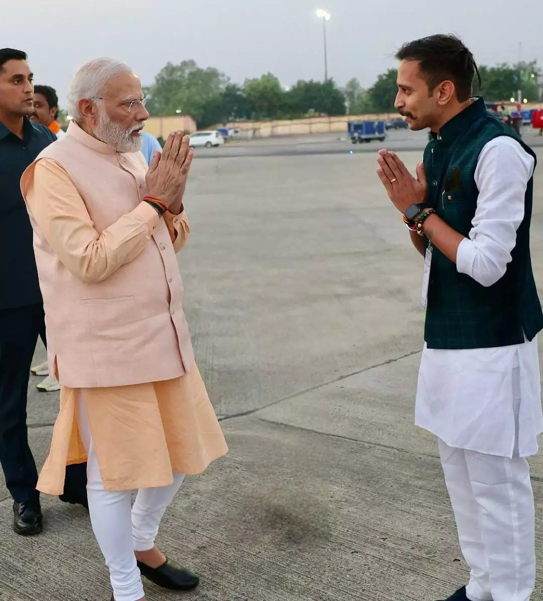 Malay Dixit meets Prime Minister Narendra Modi. Photo: Malay Dixit/Instagram